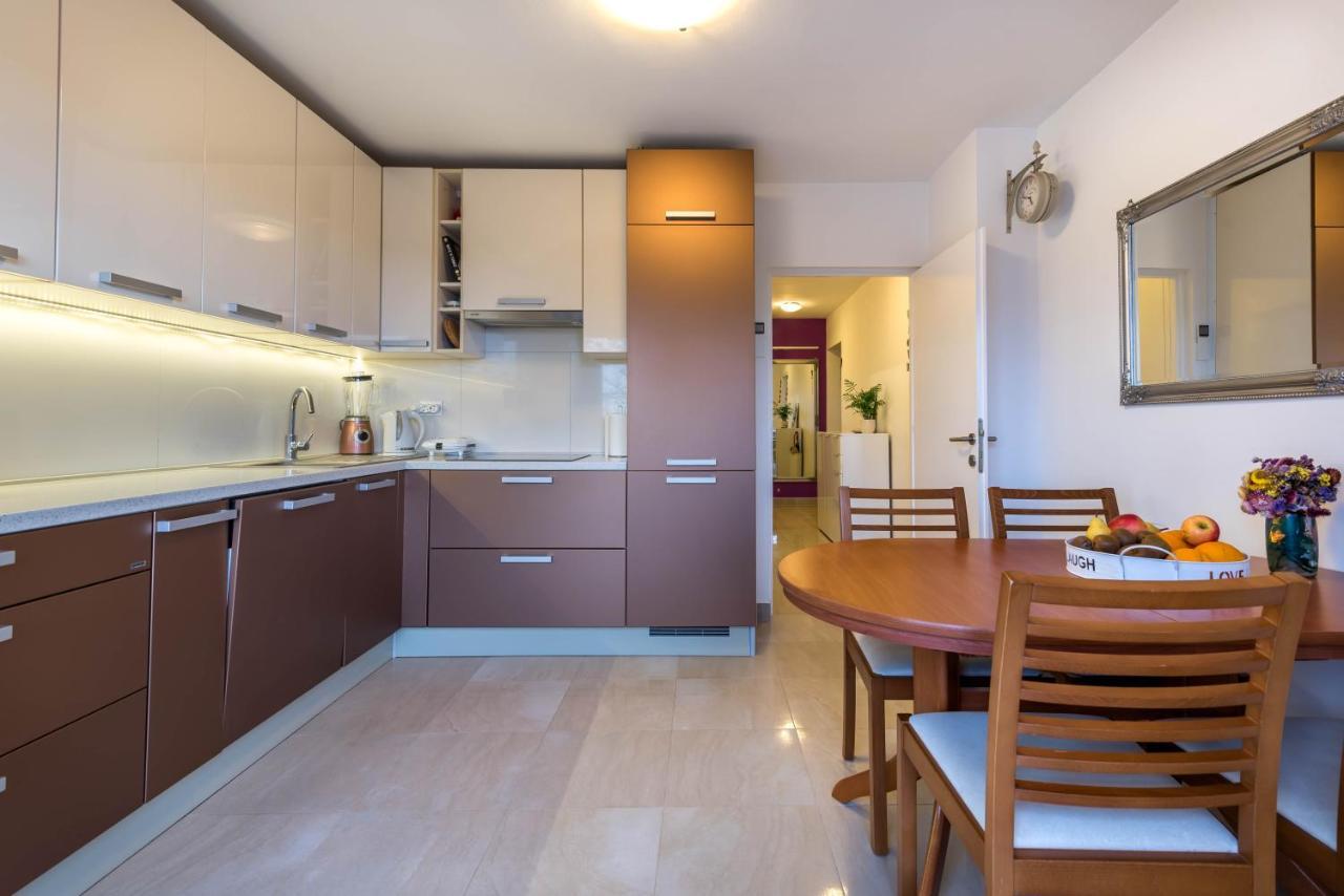 PUY Apartment Jan 2+2 With Balcony מראה חיצוני תמונה