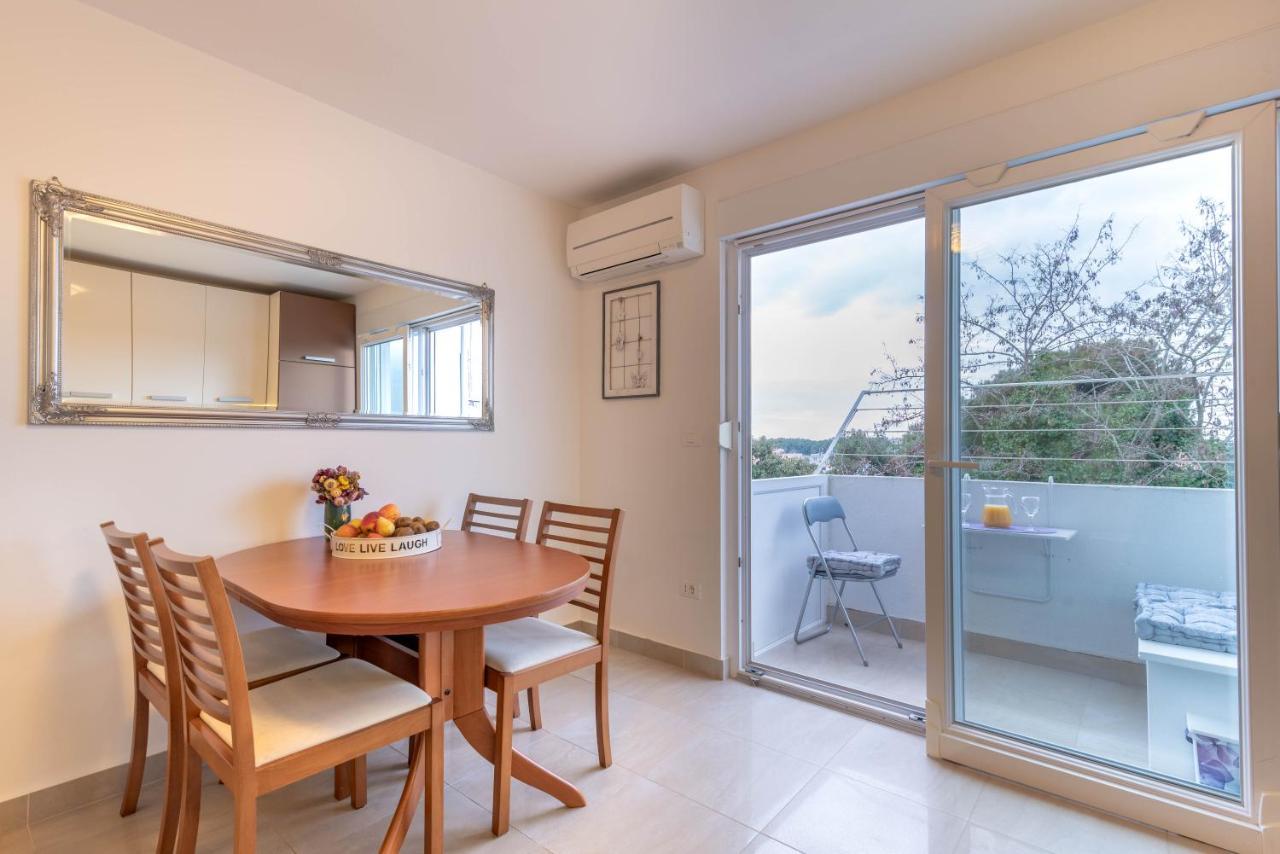 PUY Apartment Jan 2+2 With Balcony מראה חיצוני תמונה
